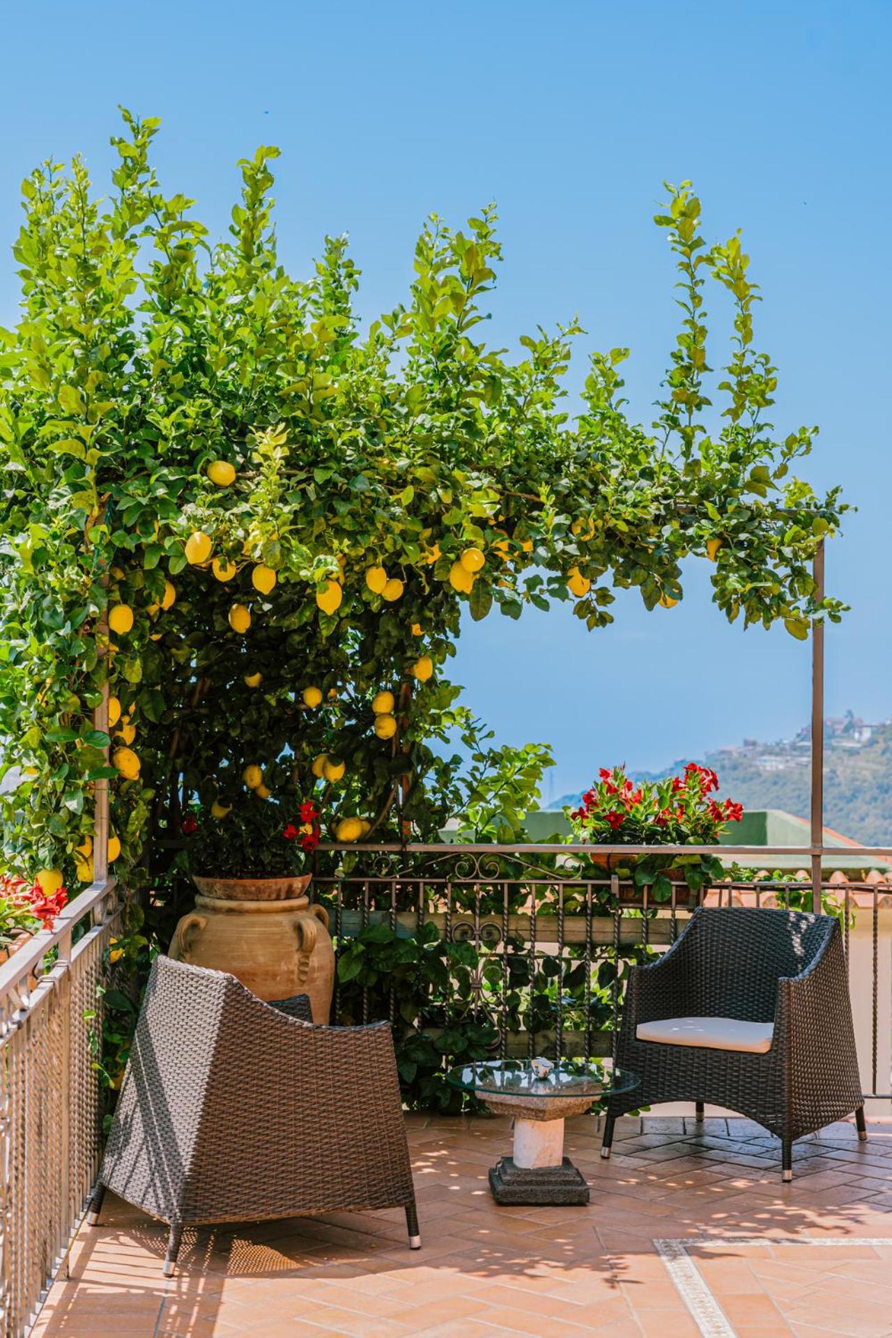 B&B Il Cortile Равелло Екстер'єр фото