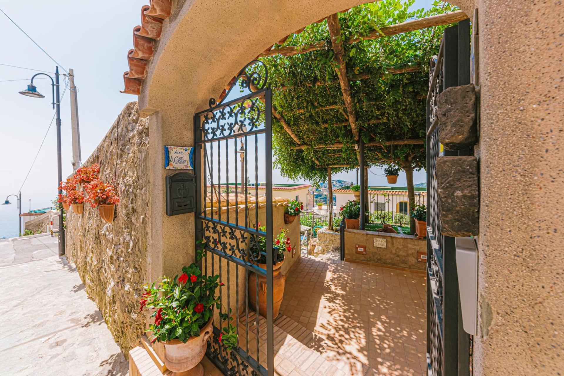 B&B Il Cortile Равелло Екстер'єр фото